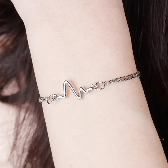 Jewelry - Silver Heartbeat Bracelet